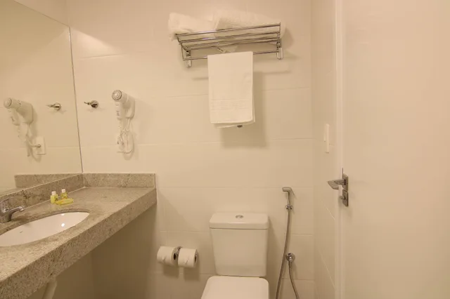 غرفة قياسية بسريرين منفصلين، Hotel Bossa Nova Cabo Frio 5/7