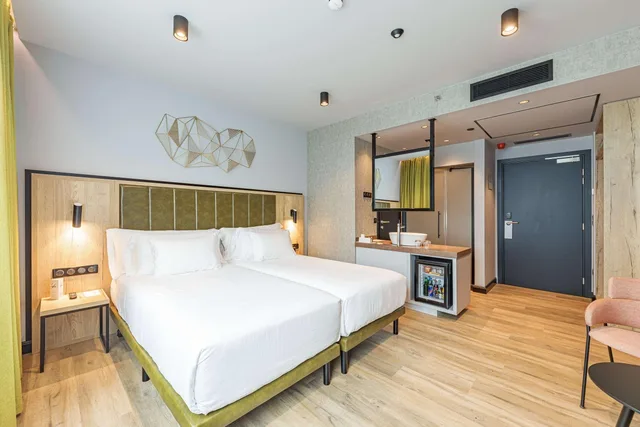 غرفة سوبيريور بسرير مزدوج، Barcelo Budapest 1/4