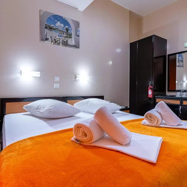 غرفة اقتصادية بسرير مزدوج أو سريرين منفصلين، Faros 1 Hotel 6/10
