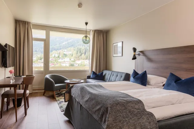 Superior, Twin Beds, with View, Modern Building، Kviknes Hotel 1/6