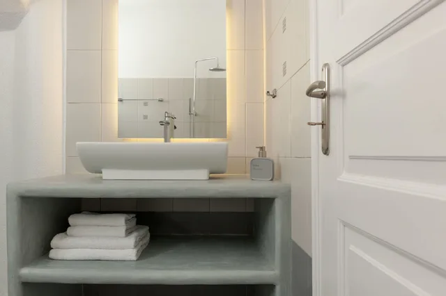 Superior, Villa, 1 Queen and 1 Murphy Bed, Queen Murphy Bed, Sofa, Outdoor Jetted Tub, Hot Tub، Katharos Villas 3/3