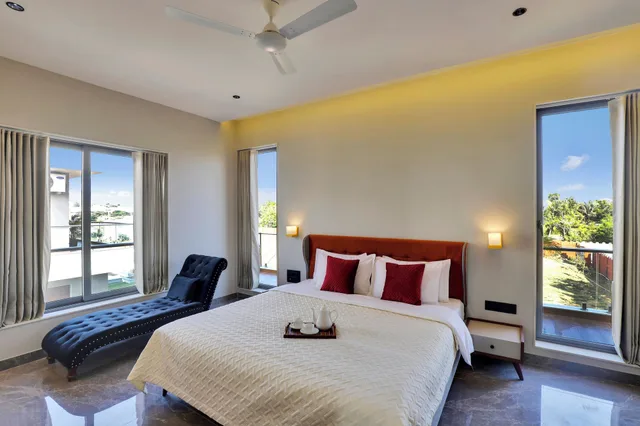 فيلا سيغنتشر بسرير كوين بإطلالة على الحديقة بغرفتي نوم مع أريكة في الطابق الأرضي، Goverdhan Greens Resort Dwarka 2/4