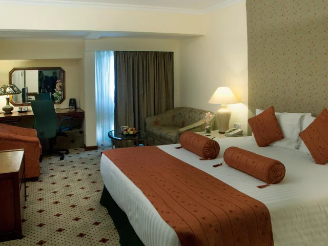 غرفة قياسية بسريرين منفصلين، Avari Hotel Lahore 1/6