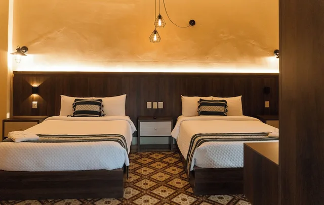 Junior, 2 Double Beds, Casona Oaxaca 6/10