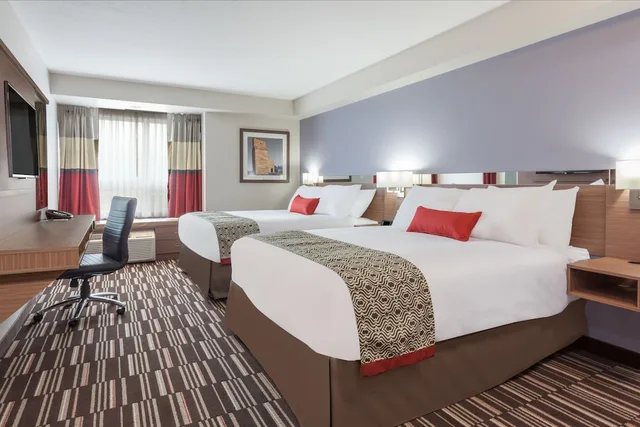 جناح بسريرين كوين بمطبخ، Microtel Inn & Suites by Wyndham Oyster Bay 4/8