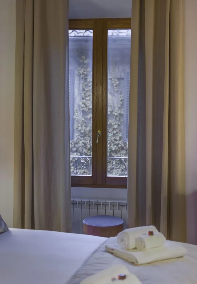 Deluxe, Double Bed, I Fiori De' Mario Suites 4/10