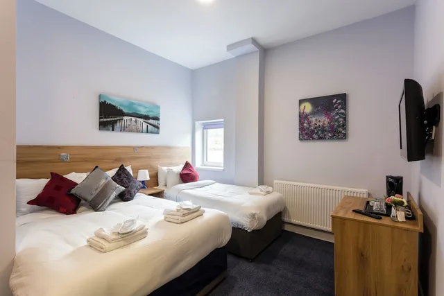 غرفة عائلية بسرير مزدوج وسرير فردي، Wellesley Hotel 2/7