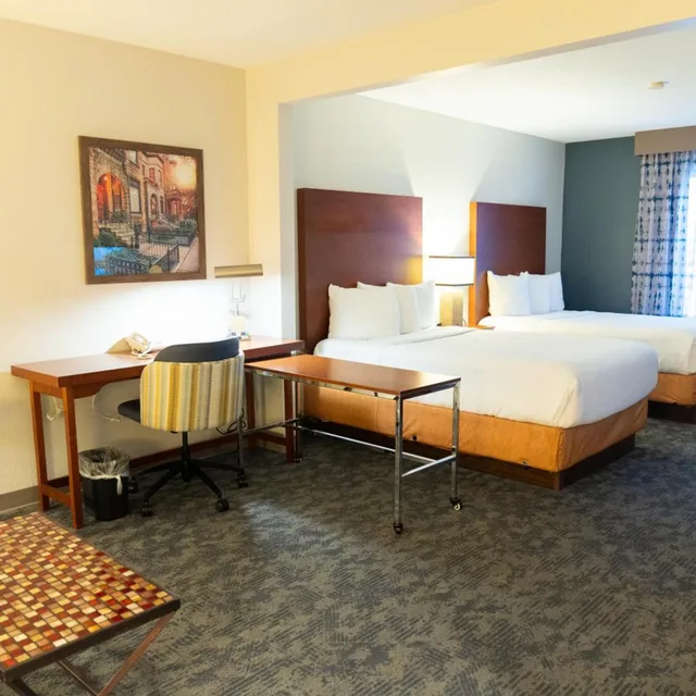 جناح تنفيذي بسرير مزدوج، La Quinta Inn & Suites by Wyndham Bannockburn-Deerfield 3/10
