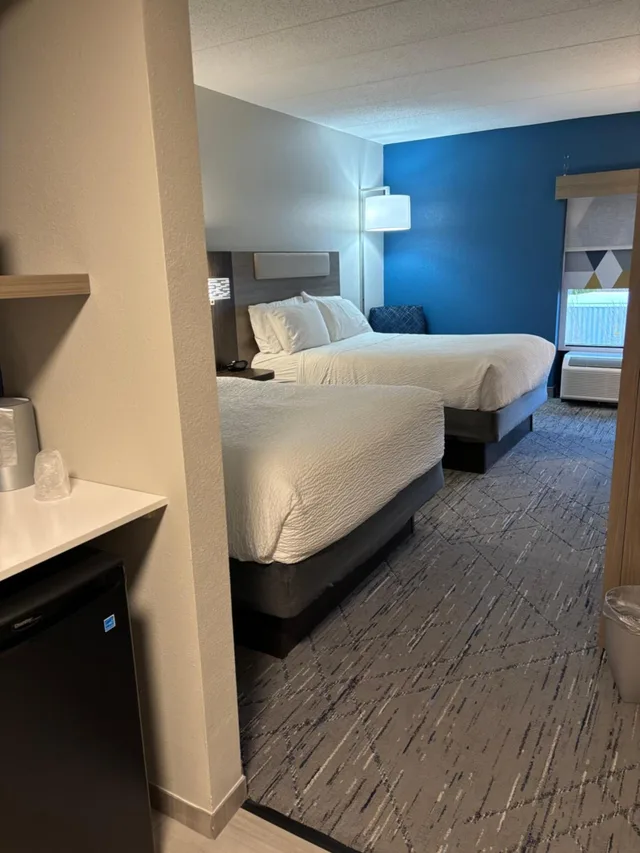 غرفة بسريرين كوين لذوي الإعاقة، Holiday Inn Express Hotel And Suites Charleston Southridge 4/5