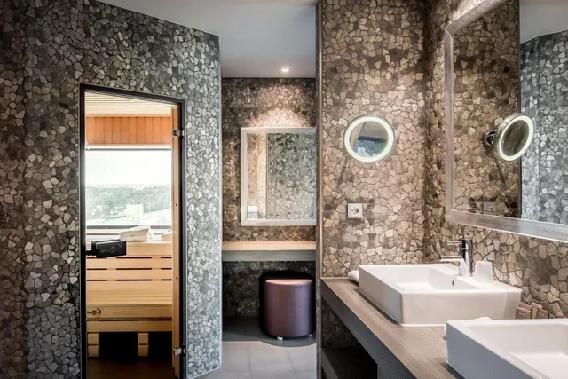 Wellness, Suite, Double Bed، Van Der Valk Hotel Dordrecht 3/3
