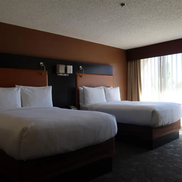 غرفة بسريرين مزدوجين، GreenTree Hotel Phoenix West 1/5