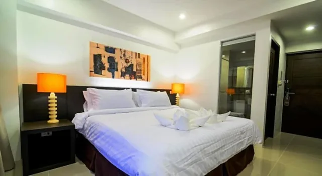 غرفة عائلية بسرير كينج وسرير كوين، UMA Residence 2/4