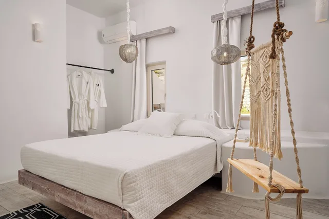 1 Bedroom, Suite, Queen and Twin Beds, Pool Front, Sea View، Althea Boutique Hotel 2/7