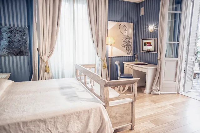 جناح جونيور، Palazzo Guiscardo 3/9