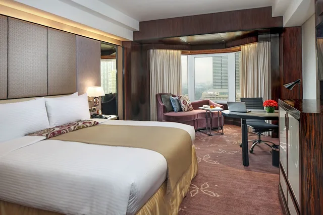 Diamond Club King Non-Smoking.، Diamond Hotel Philippines 1/3