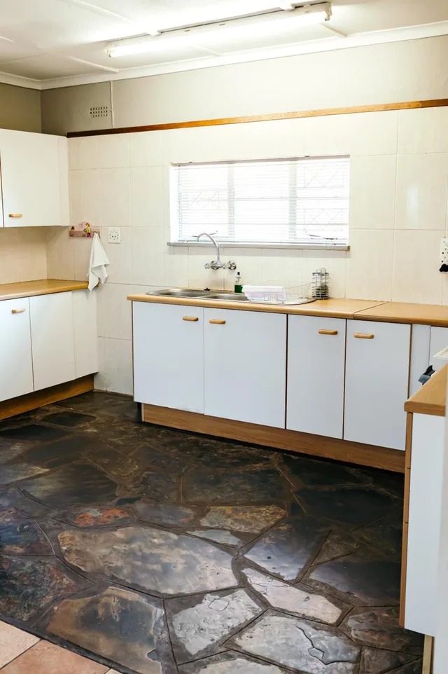 Misty Morn Cottages، Krugersdorp 8/58