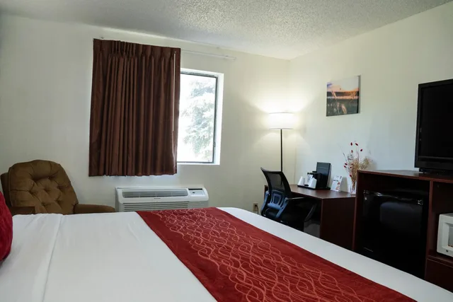 غرفة بسرير كينج لذوي الإعاقة، New Victorian Inn York 1/8