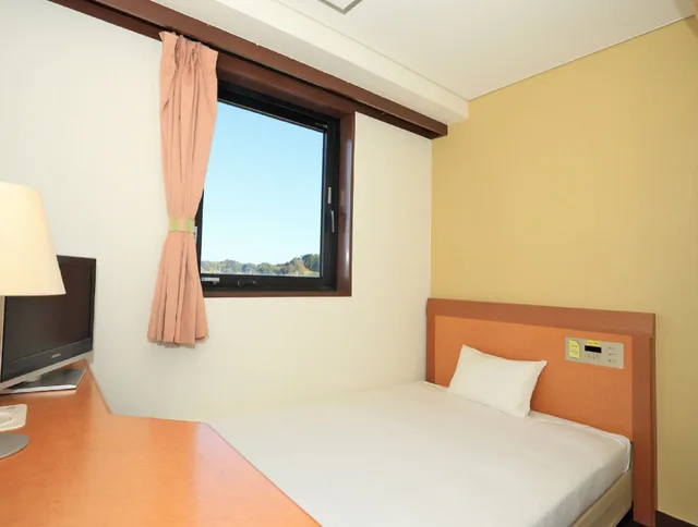 Semi Room, Semi Double Bed، Smile Hotel Kakegawa 1/7