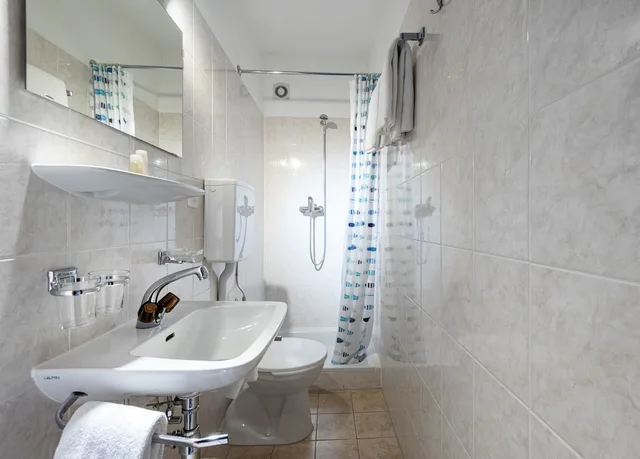 غرفة قياسية بسريرين منفصلين، Hotel Atlantico 3/3