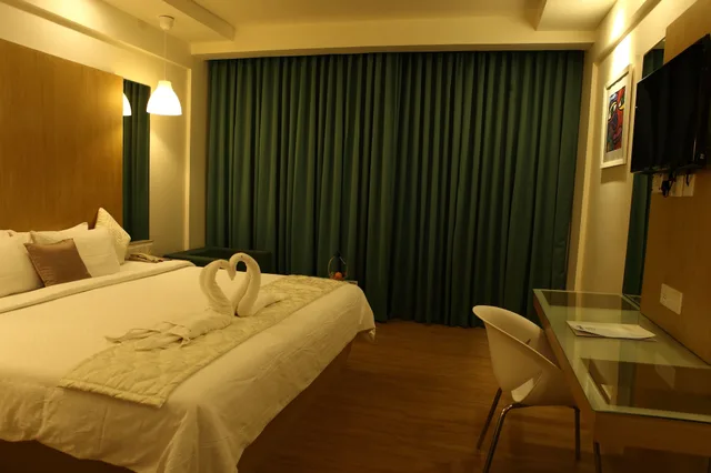 غرفة فاخرة بسرير كينج وسرير كوين، Ginger Kochi Mg Road 2/7