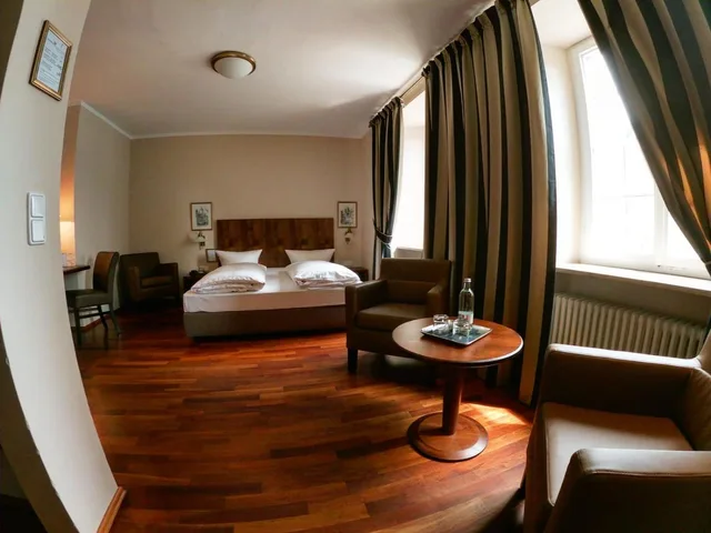 غرفة كبيرة بسرير مزدوج، Hotel Kaiserhof am Dom 1/3