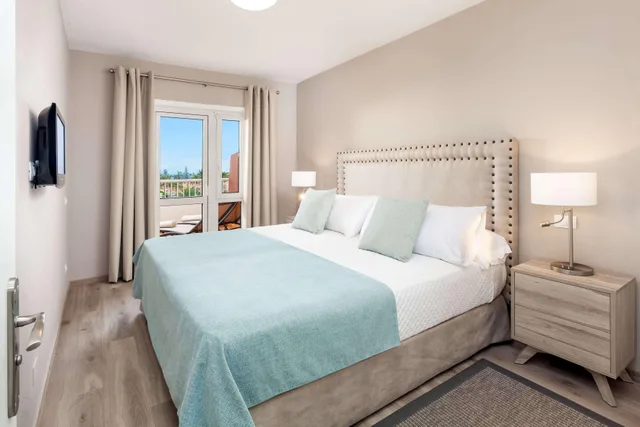 Xtra، Sol Barbacan Apartments 1/10