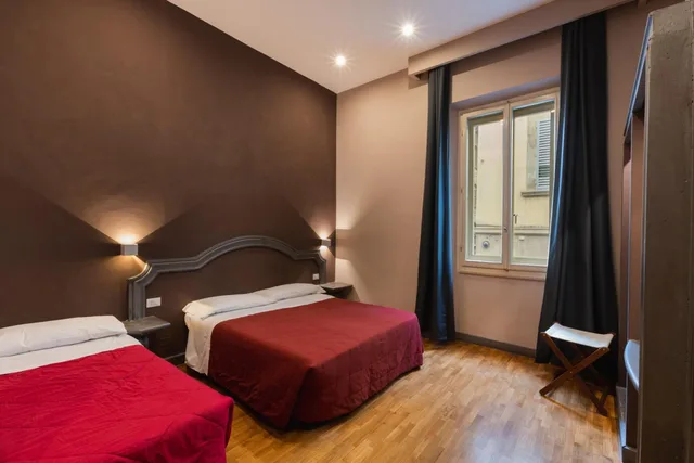غرفة رباعية، Hotel Unicorno 1/4