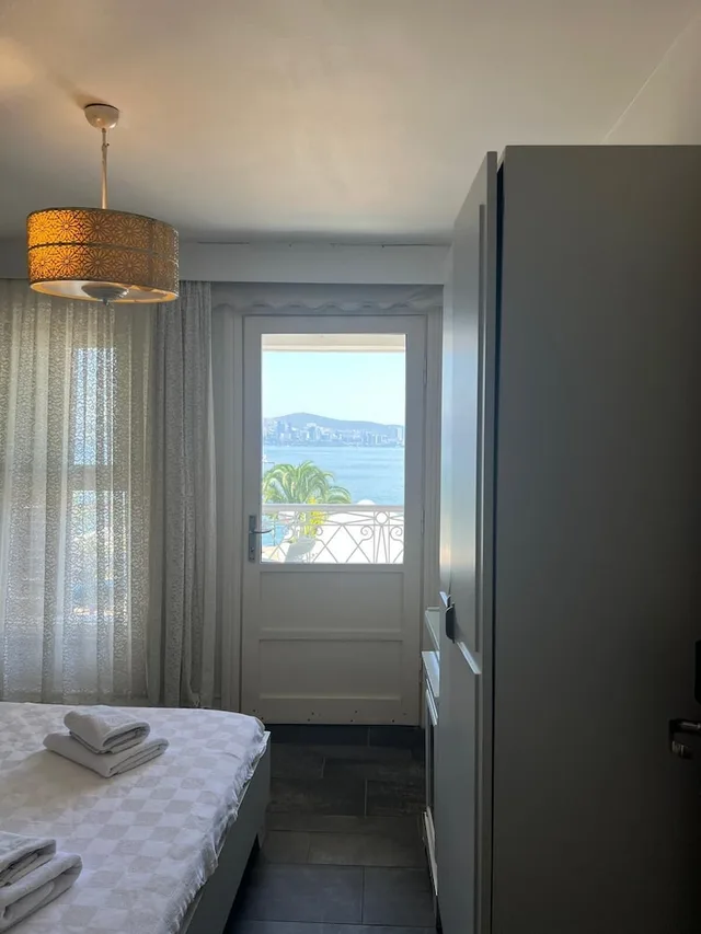 غرفة ديلوكس بسرير مزدوج بإطلالة على البحر، Buyukada Port Hotel 3/10