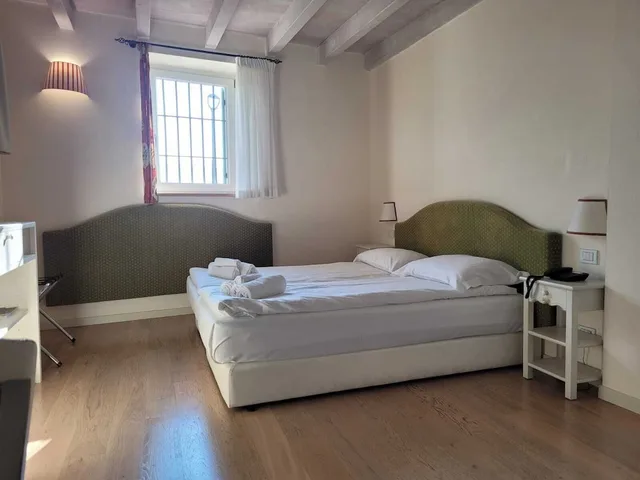 غرفة اقتصادية بسرير كوين، Hotel Villa Moron 1/5