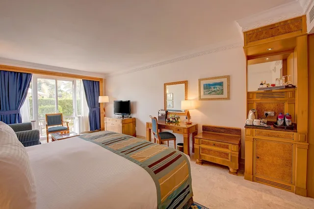 غرفة بريميوم بسرير فردي، Crowne Plaza Resort Salalah 3/10