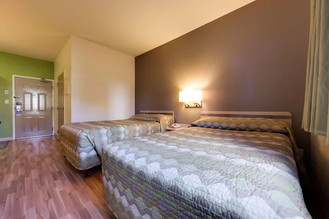 2 Full Beds - Non-Smoking، Studio6 Mississauga, ON - Toronto 4/10
