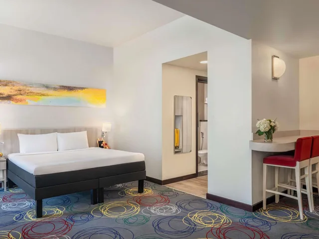 جناح عائلي بسرير مزدوج، Ibis Styles Dragon Mart Dubai 1/8