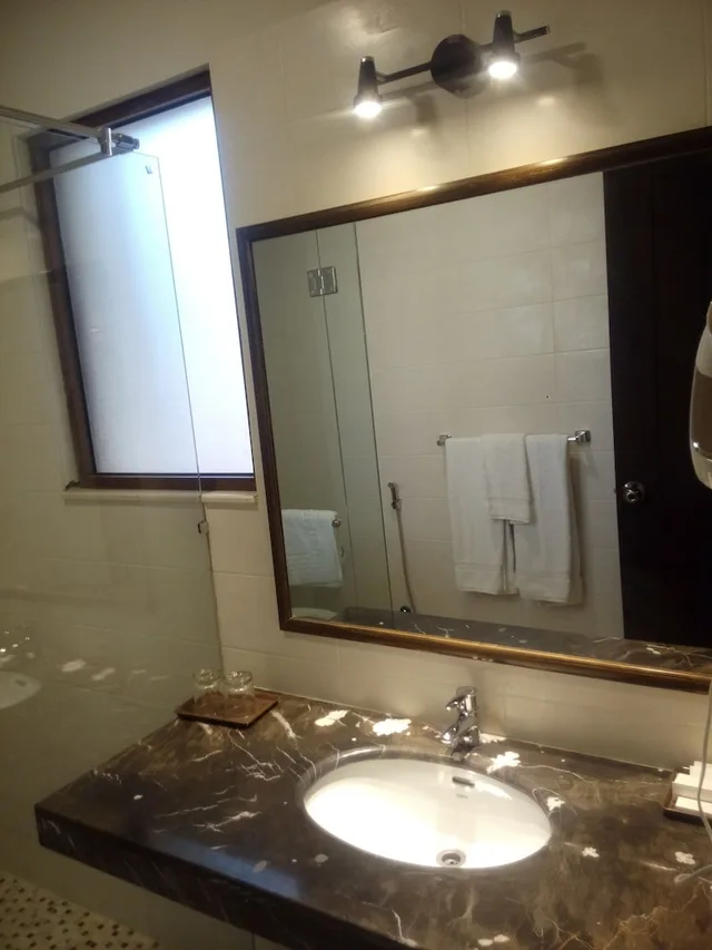 Deluxe, S Chalet Islamabad 9/10