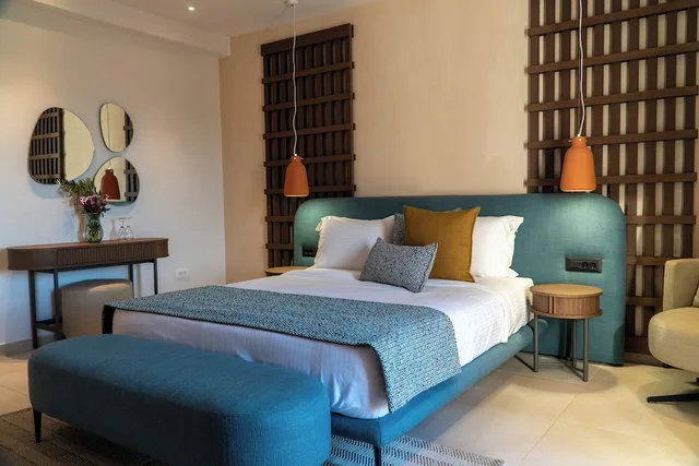 Renovated, Deluxe, Bungalow, Double Bed, Sea View، Hotel Delfinia 2/4