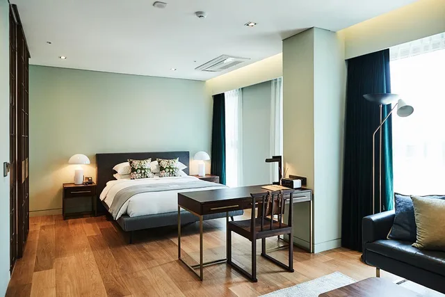 جناح، La Casa Hotel Seoul 1/2