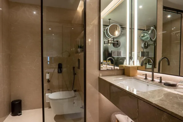 Grand, Guest Room, Luxury, King Bed, Forest View, Balcony, JW Marriott Goa Vagator 5/7