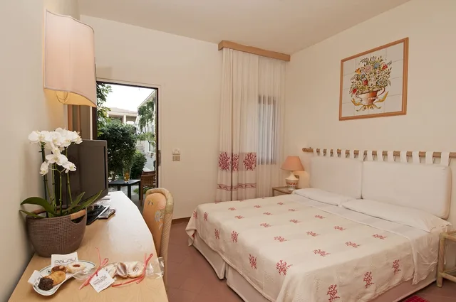 غرفة سوبيريور عائلية بسرير مزدوج وسريرين منفصلين، Hotel Palau 4/6