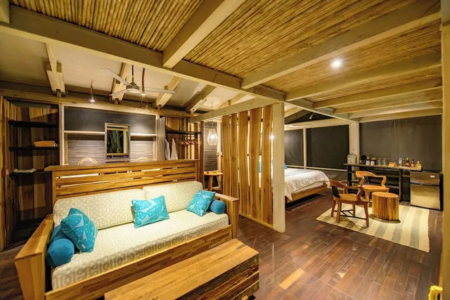 فيلا عائلية بسريرين كينج بإطلالة على البحر بغرفتي نوم مع أريكة، Hacienda Ecolodge Morgan S Rock 9/10