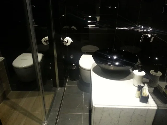 غرفة سوبيريور بسرير كينج بشرفة بإطلالة جزئية على البحر، Nordstern Hotel Galata 2/2