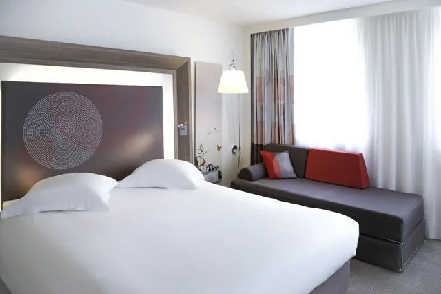 غرفة تنفيذية بسرير كوين، NOVOTEL LENS NOYELLES 1/10