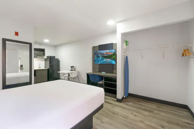غرفة ديلوكس بسرير كوين، Studio6 Extended Stay - Tucker, GA - Atlanta Northlake 2/6