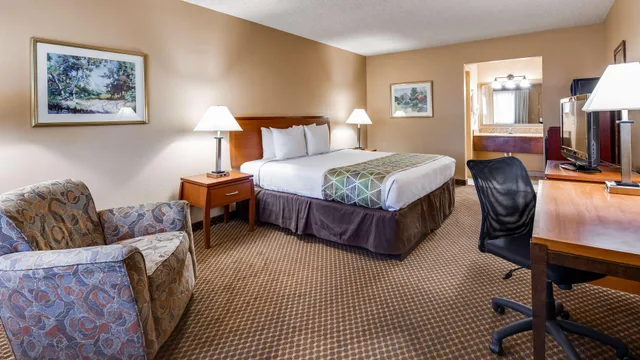 غرفة بسرير كينج، Best Western Cottonwood Inn 1/9