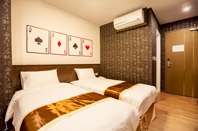 Budget, Twin Beds, No Window، A Ace Hotel 1/2