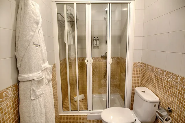 غرفة سوبيريور بسرير مزدوج بإطلالة على المدينة بشرفة، Sercotel Tribuna Malaga 4/5
