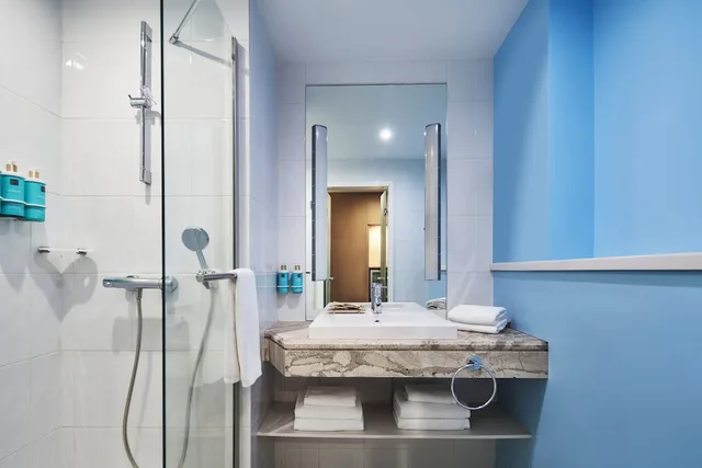 غرفة عائلية بسرير مزدوج مع أريكة، Novotel Athenes 9/9
