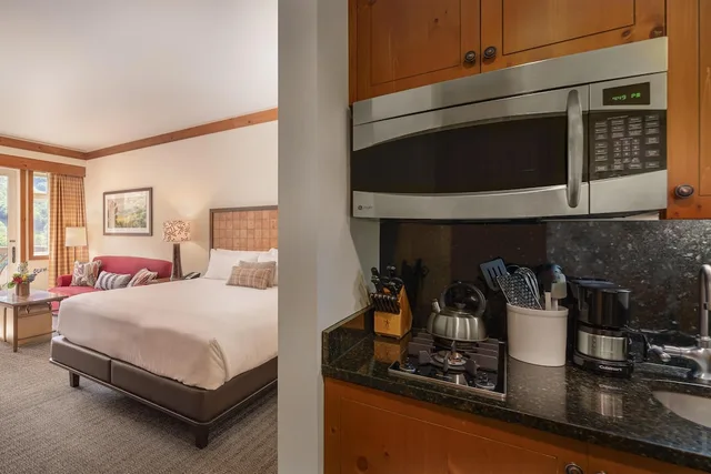 Ridgeline, Studio, King Bed, Sofa، The Lodge At Spruce Peak 7/7