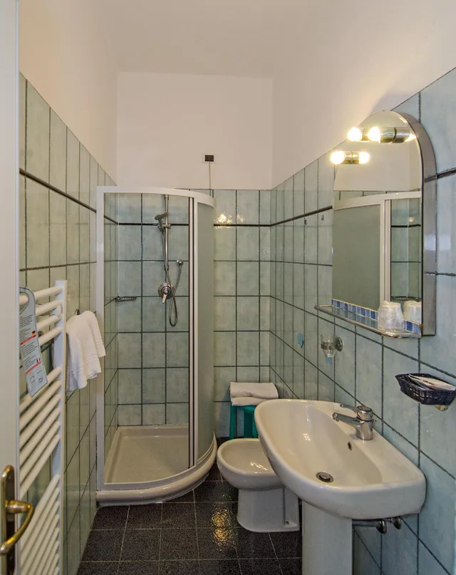 غرفة بسرير مزدوج، HOTEL VILLA OMBROSA 3/3