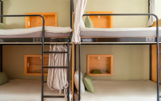 سكن مشترك للرجال، Pi Hostel 1/3