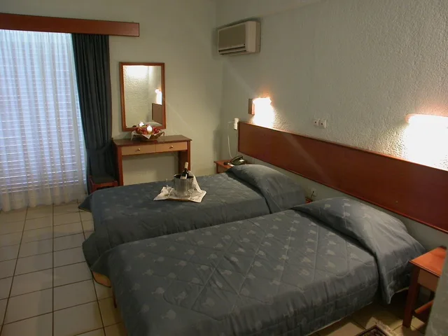 غرفة قياسية بسريرين منفصلين، Pappas Loutraki 2/3
