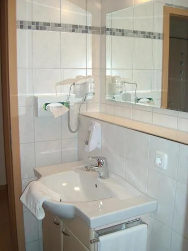 غرفة بسرير مزدوج، Hotel Zur Morschbach 4/4